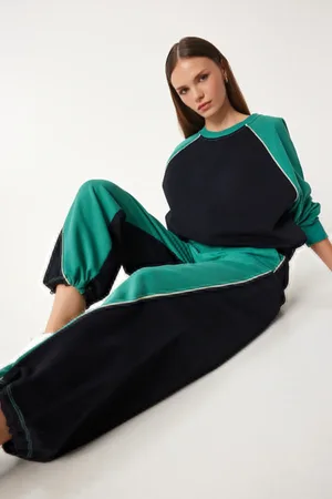 Happiness istanbul Schwarzes Block-jeans-trainingsanzug-set für Damen - 40