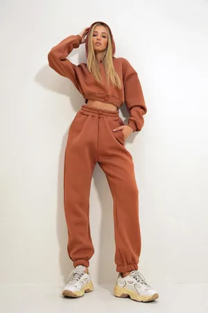 Trend Alacati stili Set Aus Ziegelfarbenem Sweatshirt Und Hose Mit Elastischem Bund – 3 Fäden für Damen - M