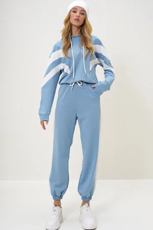 Trend Alacati stili Blaues Kapuzen-sweatshirt Und Elastisches Bein-trainingsanzug-set – für Damen - S