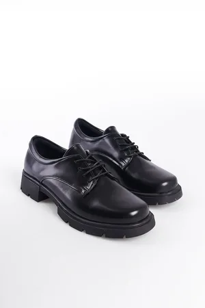 Capone Outfitters Schuhe – Schnürdesign für Damen - 38