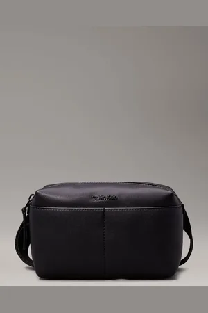 Calvin Klein Schwarze Umhängetasche Clean Essential Kameratasche für Damen - One Size
