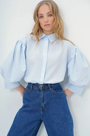 Trend Alacati stili Babyblaues Basic-popeline-hemd Mit Ballonärmeln Und Versteckter Knopfleiste für Damen - L
