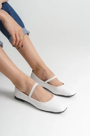 Capone Outfitters Weiße Matte Ballerinas Mit Band für Damen - 37