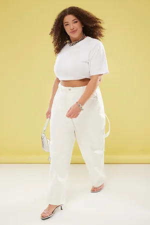 Trendyol High Waist Pipe Leg Plus Size Jeans für Damen - 44