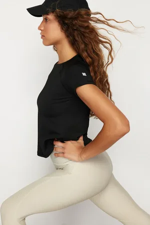 Trendyol Schwarzes Gestricktes Sport-t-shirt Mit Reflektierendem Aufdruck für Damen - L