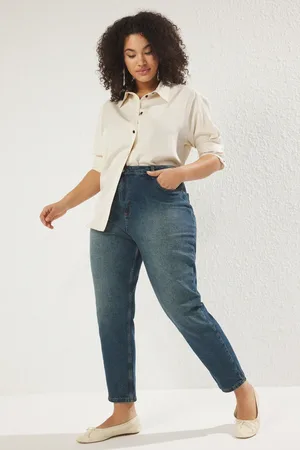 Trendyol Dunkelblaue Comfortjeans Mit Hoher Taille, Große Größe für Damen - 50