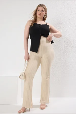 Trendyol Beigefarbenes, Stilvolles Schlafset für Damen - 4XL