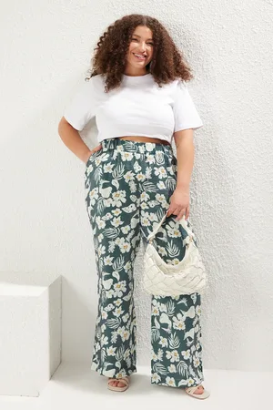 Trendyol Hose Mit Hoher Taille Und Elastischem Blumendruck In Übergröße – für Damen - 42