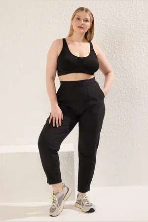 Trendyol Schwarze Strickhose In Übergröße Mit Hoher Taille Und Reißverschlussdetail – für Damen - 2XL
