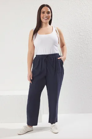 Trendyol Marineblaue, Elastische, Taillierte, Weich Gewebte Hose Mit Taschenband In Übergröße für Damen - 46