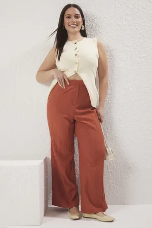 Trendyol Fliese – Bequemer Schnitt für Damen - 50