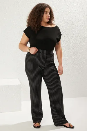 Trendyol Schwarze, Gestreifte, Gestrickte Hose Mit Hoher Taille Und Weitem Bein In Übergröße für Damen - 2XL