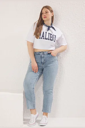 Trendyol Hellblaue Jeans Mit Hoher Taille Und Gerader Passform In Übergröße für Damen - 50