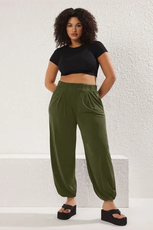 Trendyol Weiche -modalhose – Modische Passform, Plissiert, Automatisch Gestrickt, Übergröße für Damen - 5XL