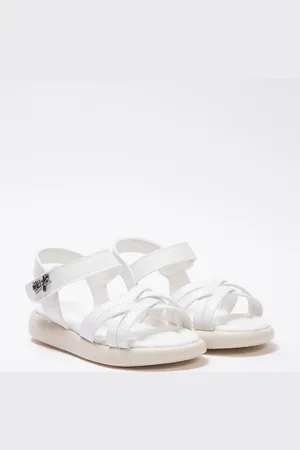 Trendyol Takss25sd00028 Modell Weiße Sandalen für Damen - 33