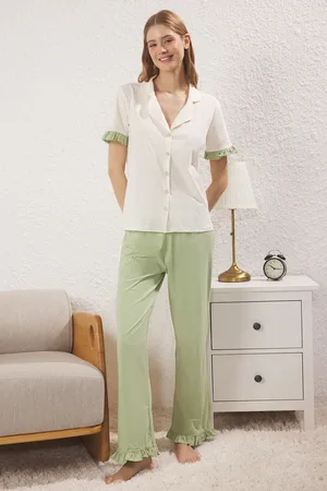 Trendyol Ecru Und Grünes Pyjama-set Aus 100 % Baumwolle Mit Rüschenmuster für Damen - M