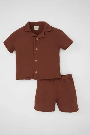 DeFacto Baby Boy 2 Stück Set Musselin Kurzarm Shirt Shorts C3438a524sm für Herren - 12–18 Monate