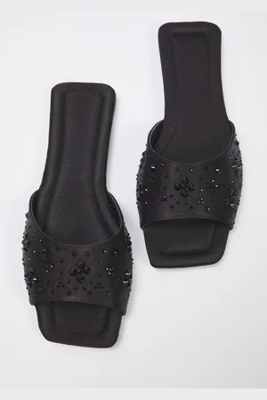 Trendyol Stilvolle Hausschuhe Aus Schwarzem Steinsatin für Damen - 38