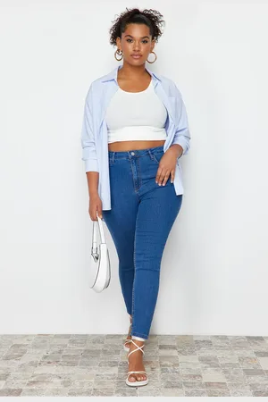 Trendyol Hellblaue, Extra Flexible Röhrenjeans für Damen - 50