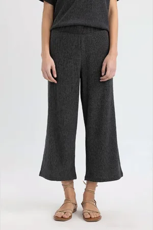 DeFacto Wide Leg Regular Waist Wrap Capri – C4329ax24sp für Damen - L