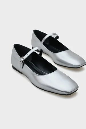 Capone Outfitters Amanda Blunt Toe Banded Margin Jane Ballerinas für Damen - 39