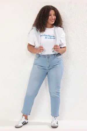 Trendyol Blaue High Waist Comfort Mom Fit Plus Size Jeans für Damen - 42