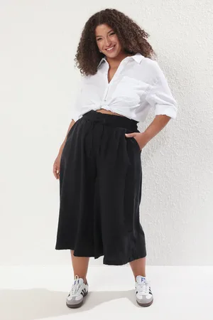 Trendyol Schwarze Sommerhose Mit Weitem Bein, Gewebt, Große Größe für Damen - 48