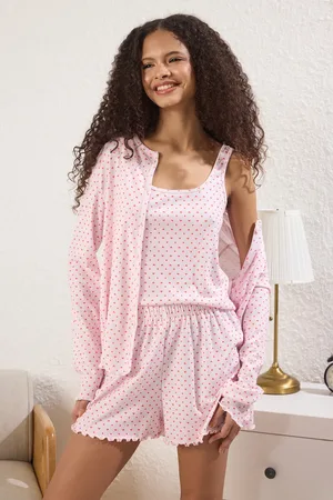 Trendyol Herz Geripptes 3-teiliges Pyjama-set für Damen - M