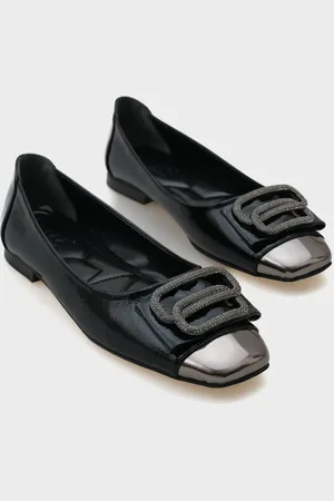 Capone Outfitters Adina Blunt Toe Mirrored Stone Schnalle Babet für Damen - 40
