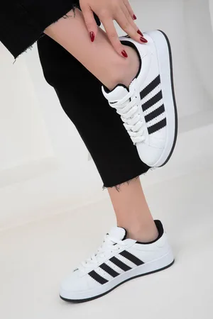 SOHO Schwarzer Sneaker für Damen - 39