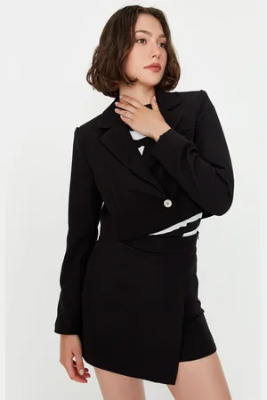 Trendyol Schwarze, Kurze, Gefütterte Blazerjacke Aus Webstoff für Damen - 38