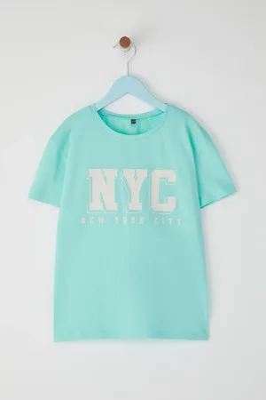 Trendyol Grünes T-shirt Mit Baumwoll-slogan-aufdruck Für Jungen - 5–6 Jahre