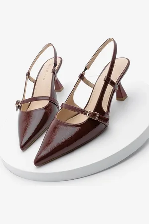 Marjin Stiletto-schuhe Aus Bordeauxrotem Lackleder Mit Spitzer Zehenpartie Und Gürteldetail Und Offenem Rücken - 36
