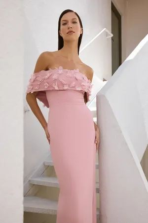 Trendyol Rose Dry Carmen Kragen Blumenapplikation & Talebe Kleid Lang Stilvoll Chic für Damen - 38