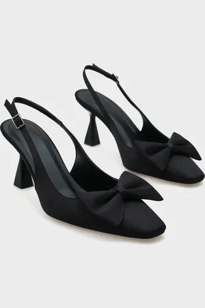 Capone Outfitters Pam Blunt Pointed Toe Bow Open Back Satin Schuhe für Damen - 38