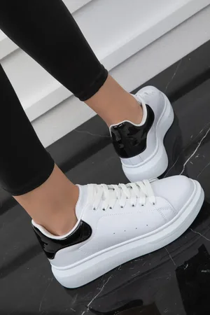SOHO Schwarzer Sneaker Aus Lackleder für Damen - 39