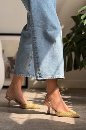 NİŞANTAŞI SHOES Ponnie Stroh-schuhe Mit Spitzem Zehenbereich Und Absatz für Damen - 39