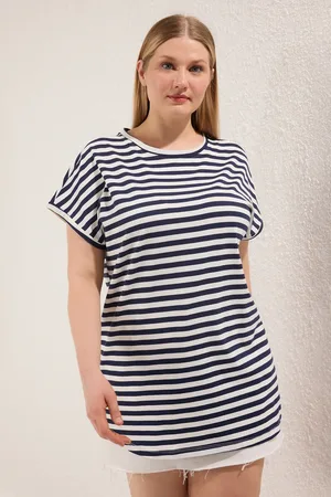 Trendyol Mehrfarbig Gestreiftes, Langes T-shirt In Übergröße für Damen - 4XL