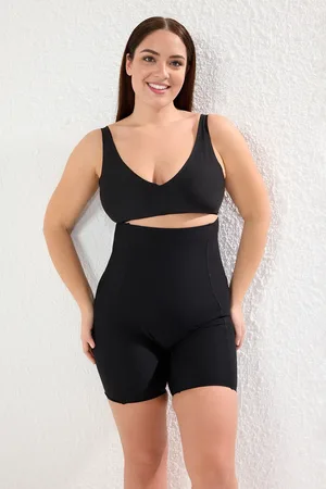 Trendyol Plus Size Black Recovery Short Tights Korsett – für Damen - 4XL