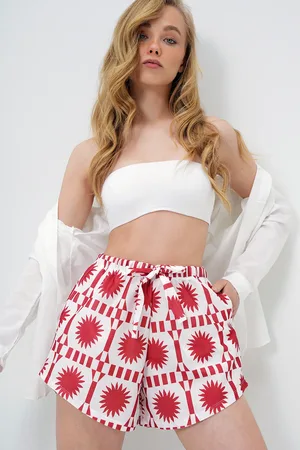 Trend Alacati stili Selbstgebundene Strandshorts Mit Doppeltem Taschenmuster Und Sonnenmuster für Damen - 38