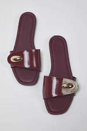 Trendyol Stilvolle Hausschuhe Mit Bordeauxrotem Metallbesatz für Damen - 40