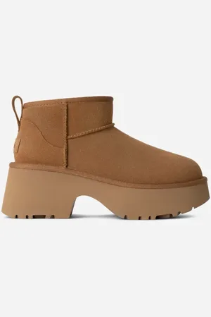 UGG ® Classic Ultra Mini New Heights Boot für Damen in Brown, Größe 36, Veloursleder