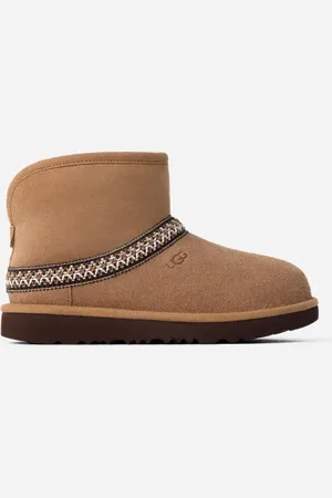 UGG ® Classic Mini Crescent Boot für Kinder in Brown, Größe 33.5, Schaffell