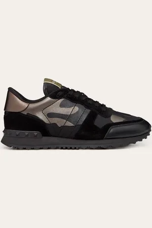 VALENTINO GARAVANI SNEAKERS ROCKRUNNER IN LAMINIERTER SCHWARZER CAMOUFLAGE-OPTIK Mann 38