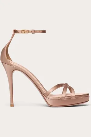 VALENTINO GARAVANI GARAVANI EVENINGLAM PLATEAU-SANDALEN AUS SATIN 120 MM Frau 35.5