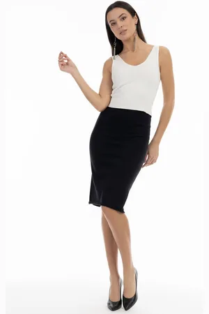 Faina Strick Tank Top