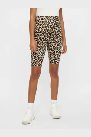 Mama;licious Enger Schnitt Shorts
