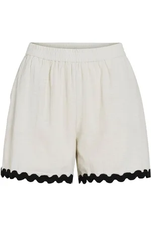 VILA Vimanda Detailed Shorts