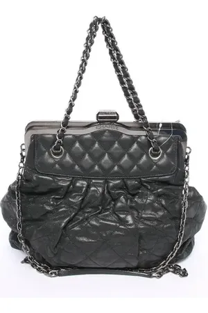 CHANEL Schultertasche