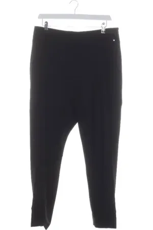 Escada Hose 40